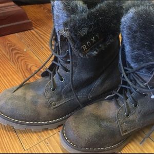 Barley used with out tags, still in good condition